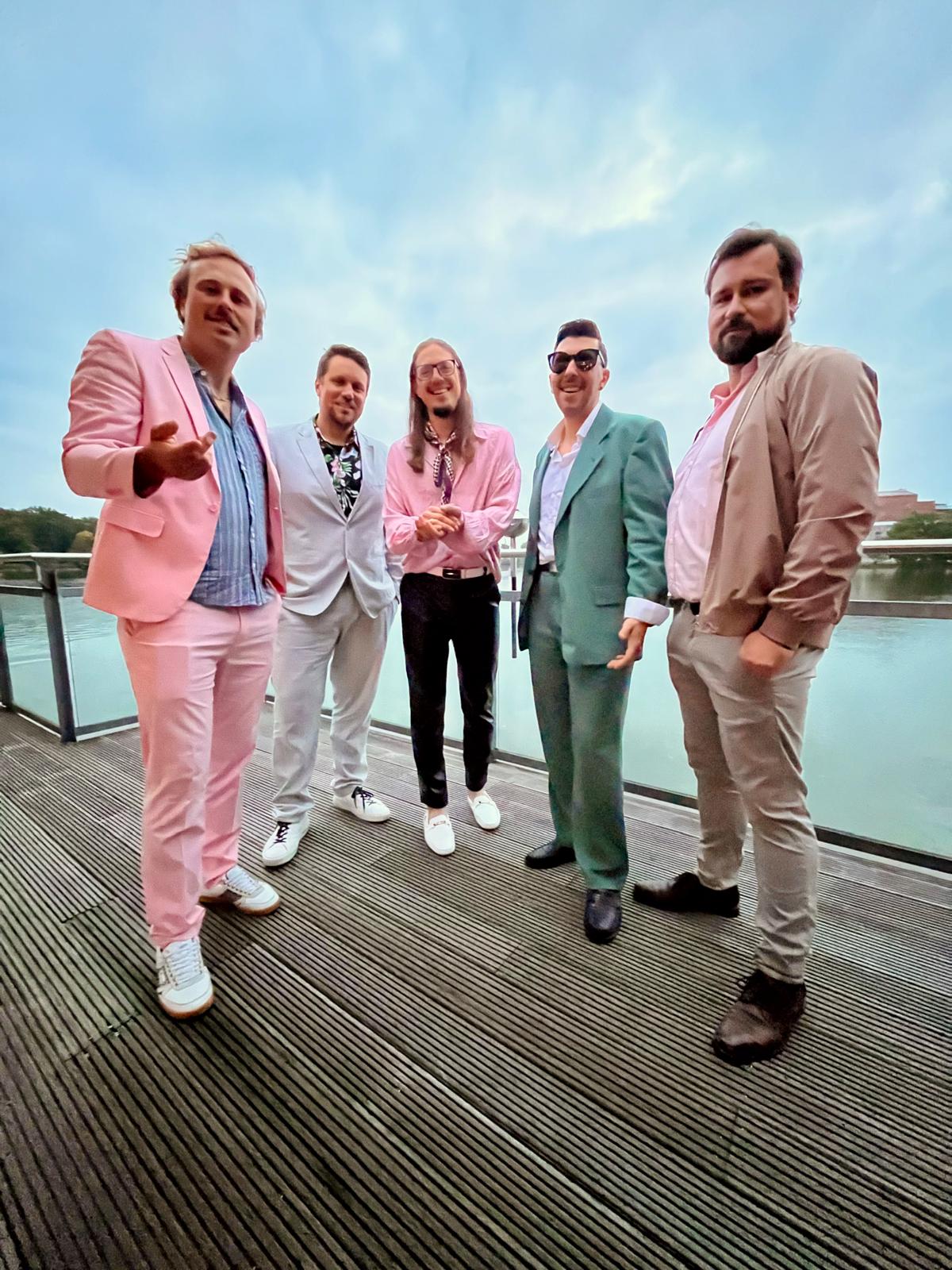 DIE ALULEITERN