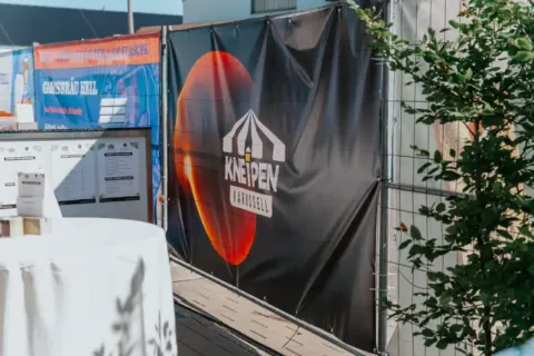 Foto 66 von 83
